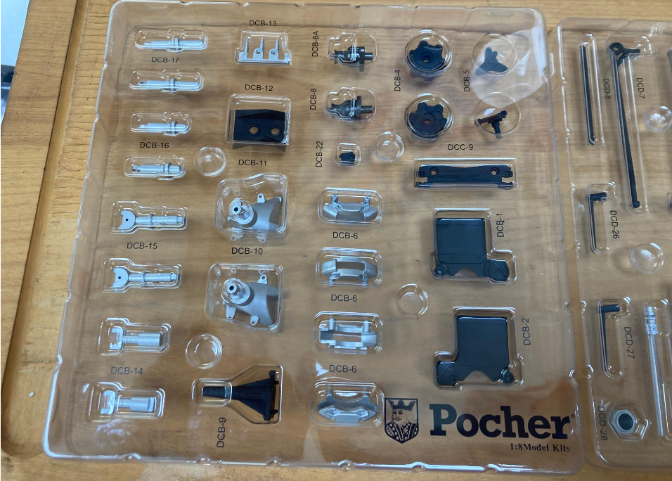 Pocher 1/8 Gulf Porsche 917 K unboxing photo Pocher 1/8 Gulf Porsche 917 K unboxing photo