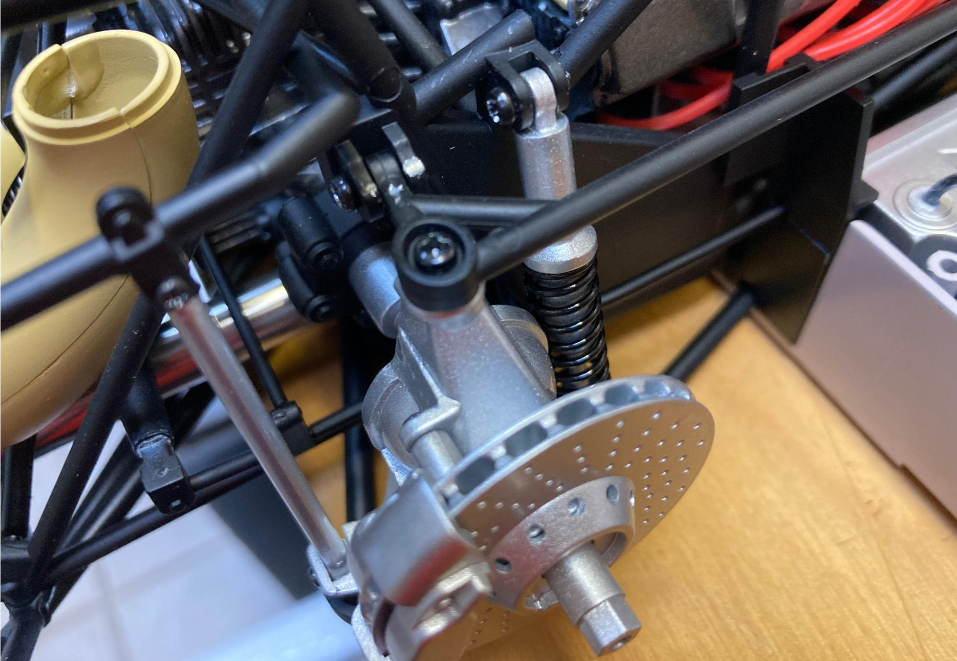 Pocher 1/8 Gulf Porsche 917 K kit HK118  build photo Pocher 1/8 Gulf Porsche 917 K kit HK118  build photo