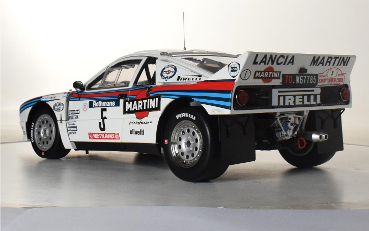 IXO 1/8 Lancia 037 Rally kit