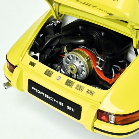 IXO 1/8 scale Porsche 911 Carrera kit IXO 1/8 scale Porsche 911 Carrera kit