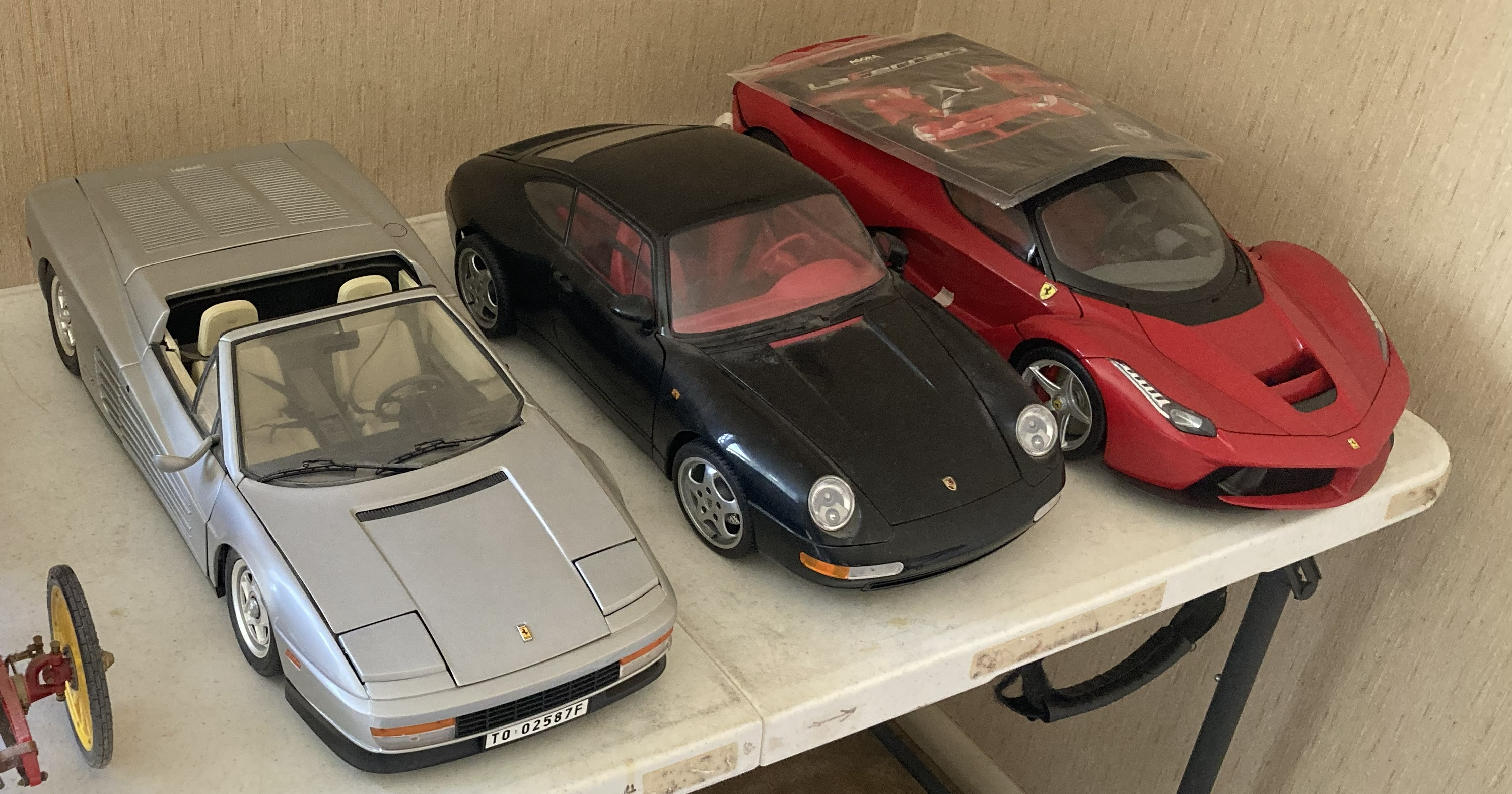 Pre-built 1/8 scale models by Pocher, Agora, IXO and more